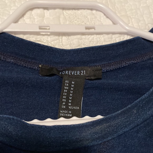 Forever 21 distressed dress with pockets - Picture 2 of 5